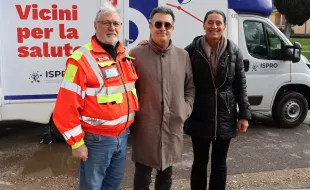 Sindaca di Fiesole Cristina Scaletti con Fabrizio Ulivieri (Fratellanza Popolare Valle del Mugnone) e il dott. Roberto Gusinu (direttore sanitario ISPRO)