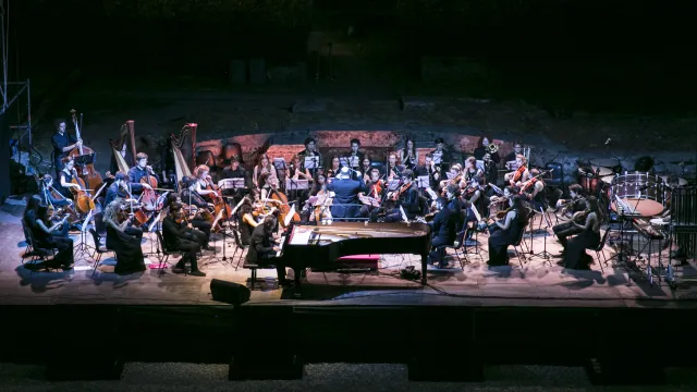 Musicisti sul Palco del Teatro Romano
