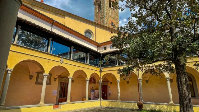 Chiostro della Badia Fiesolana